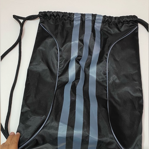Adidas Drawstring Bag - Picture 3 of 4